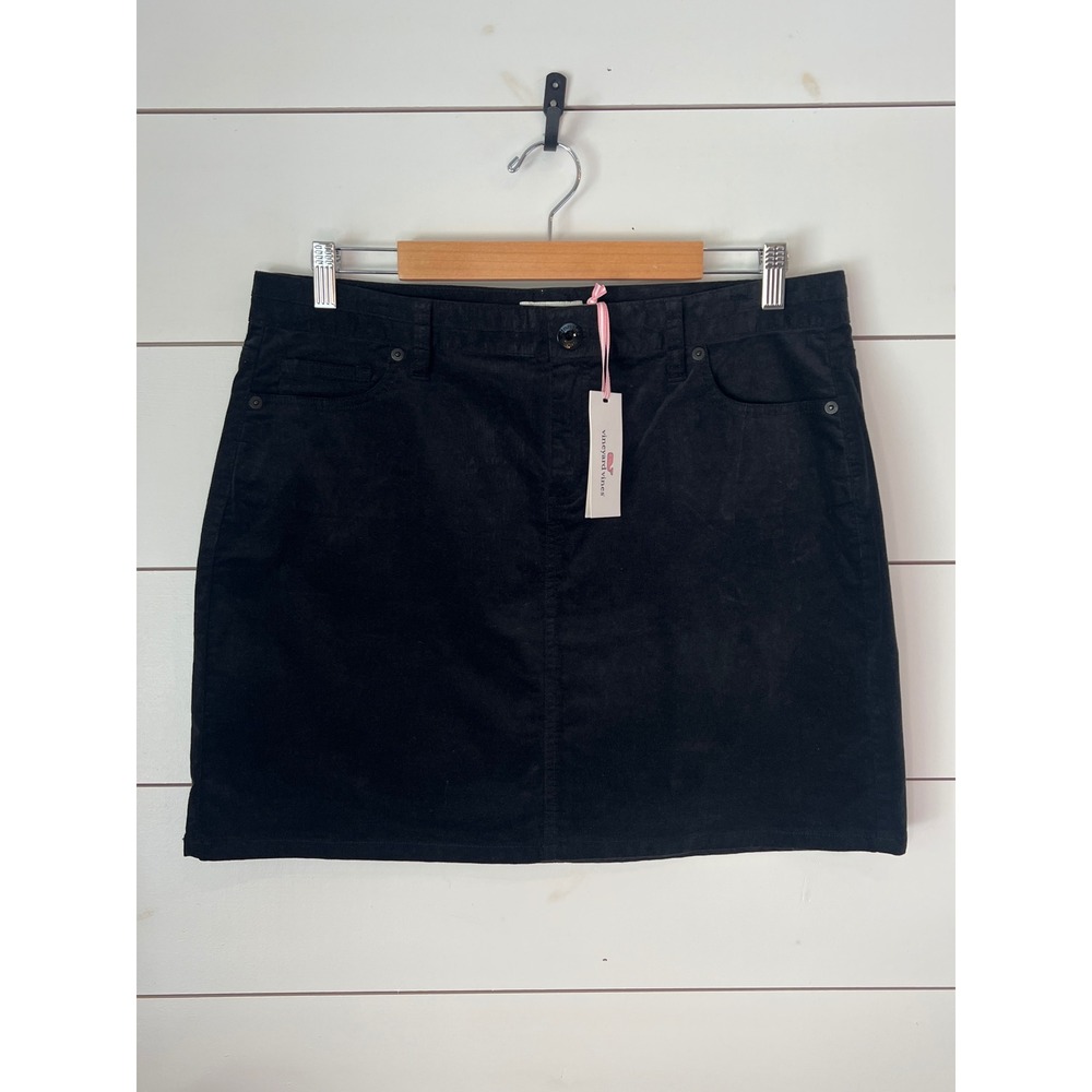 NWT Vineyard Vines Womens Velvet High Waisted Skirt Black Size 14 quiet luxury